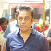 Kamal Hassan - Celebs Paying Last Respects to Actor Chandra Haasan wife Githamani Photos | Picture 1457686
