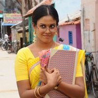 Chandini Tamilarasan - Kadhal Munnetra Kazhagam Movie Stills | Picture 1460129