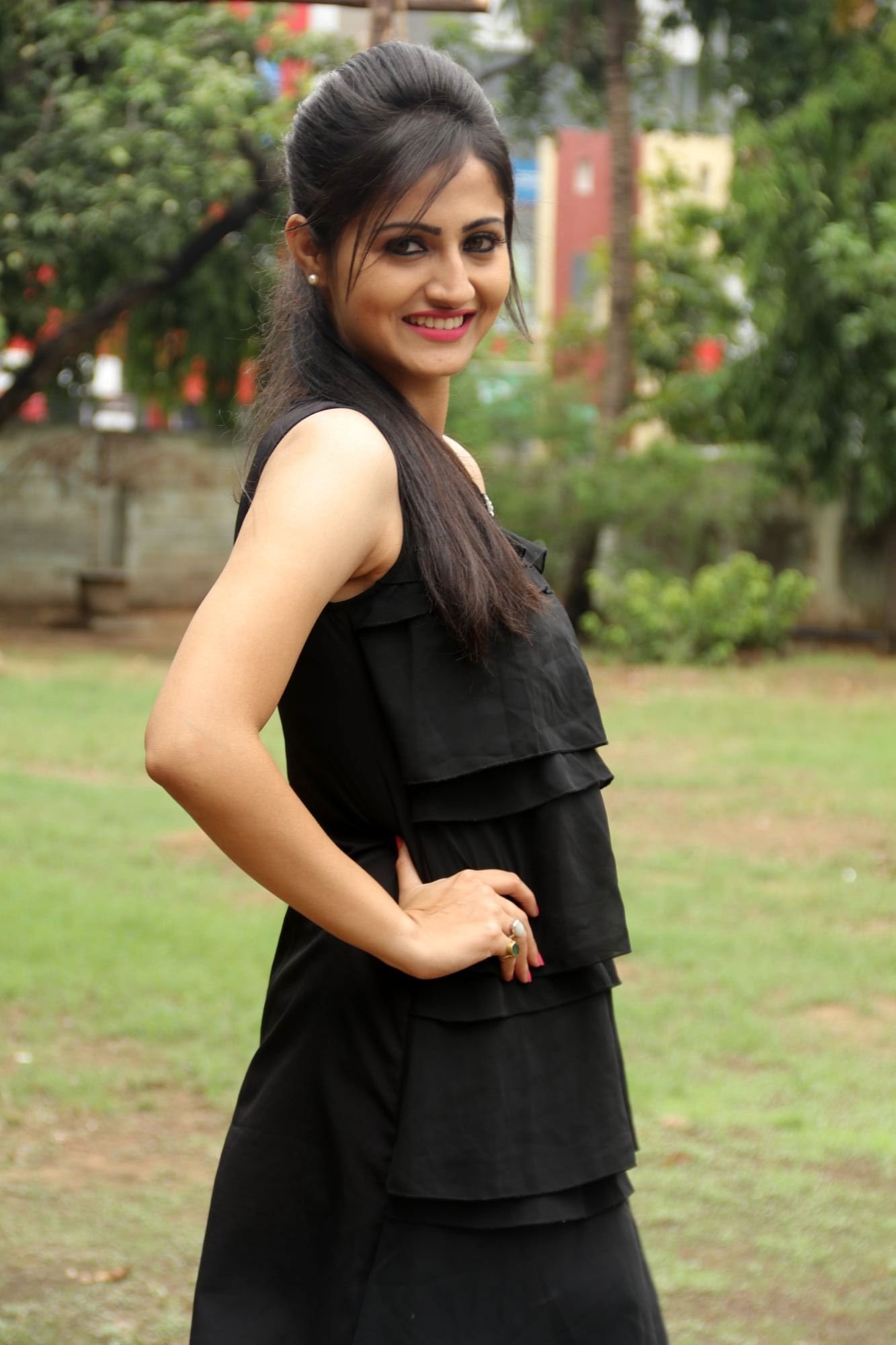 Sonal Singh at Koothan Movie Shooting Spot | Picture 1510115