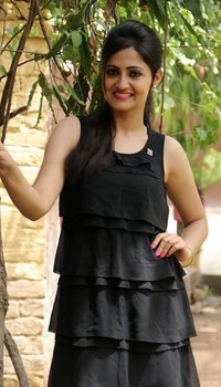 Sonal Singh at Koothan Movie Shooting Spot | Picture 1510122