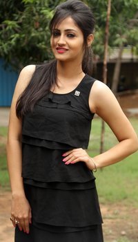 Sonal Singh at Koothan Movie Shooting Spot | Picture 1510110
