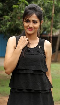 Sonal Singh at Koothan Movie Shooting Spot | Picture 1510111