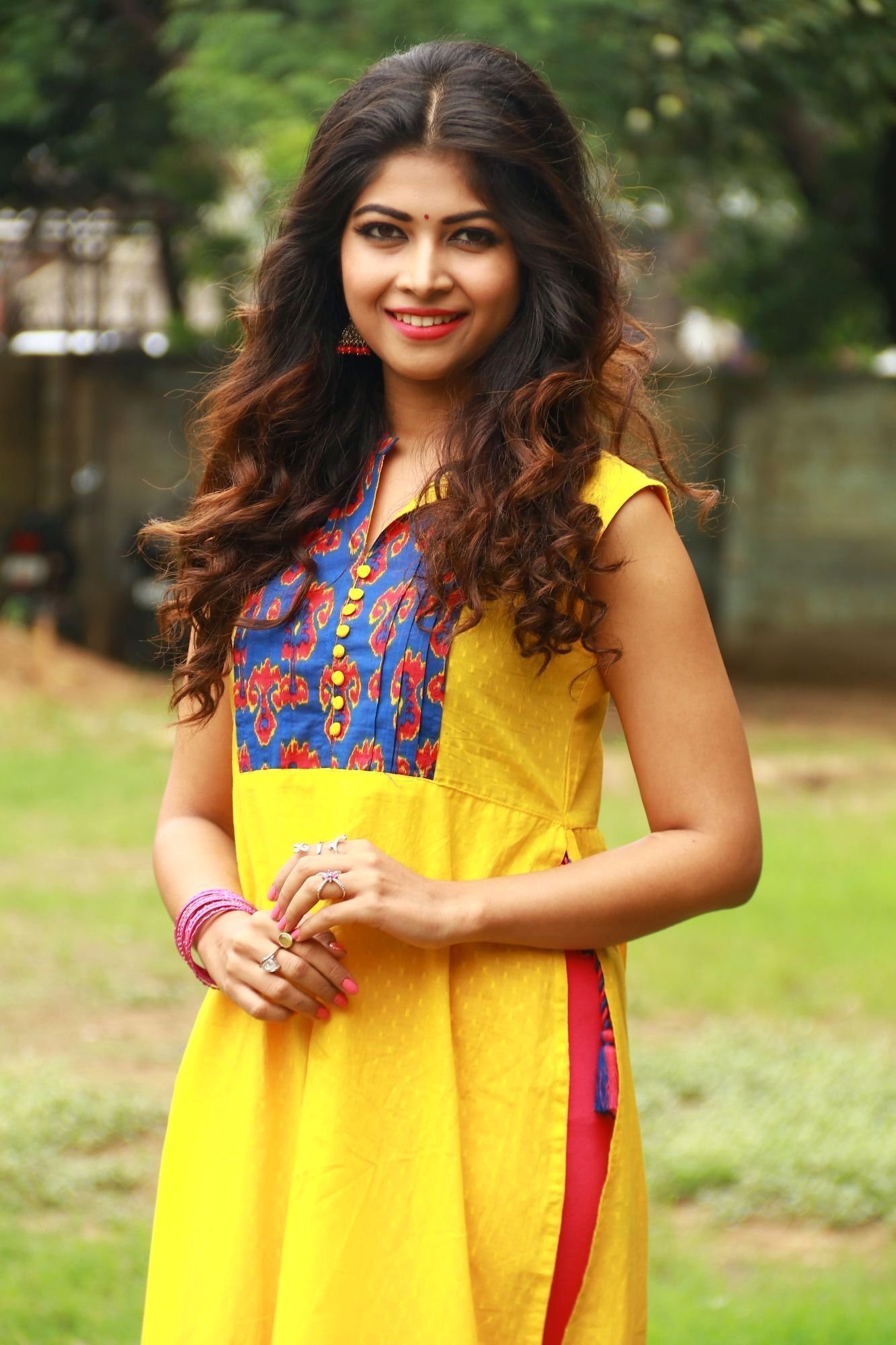 Srijitaa Ghosh at Koothan Movie Shooting Spot | Picture 1510135