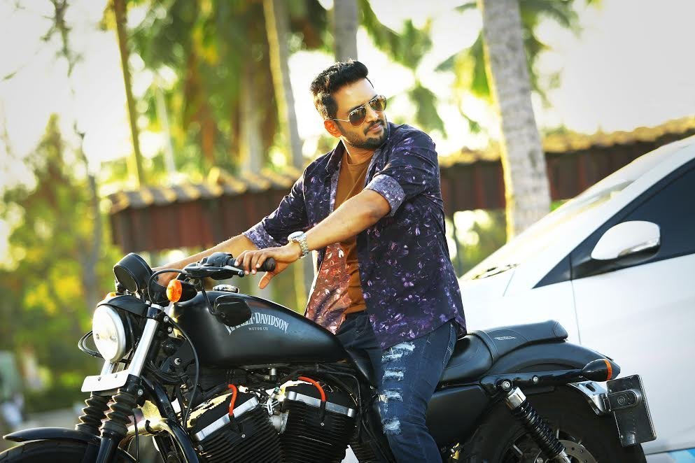 Santhanam - Santhanam With Harley Davidson From Sakka Podu Podu Raja Movie Stills | Picture 1479804