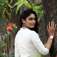 Actress usha rajinder photos photo