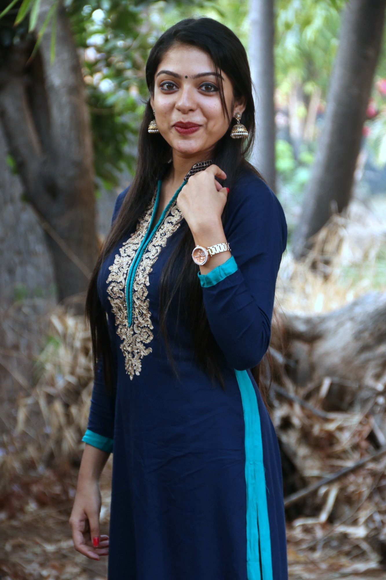 Actress Varsha Bollamma Photos at Ivan Yaar Endru Therigiratha Kamal Team Meet | Picture 1487158