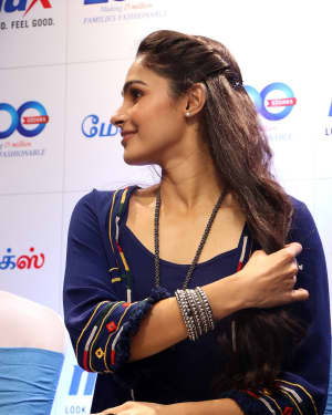 Andrea Jeremiah Launches 200th Max Fashion India Showroom Photos | Picture 1545653