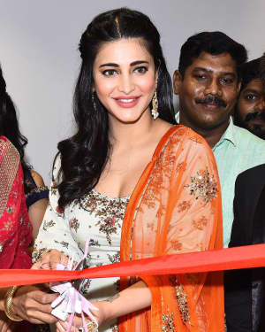 Actress Shruti Haasan launches Neeru's the First Flagship Family Store | Picture 1536185