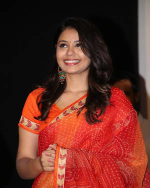 Monikha (Tamil Actress) - Nenjil Thunivirundhal Movie Press Meet Photos | Picture 1539136