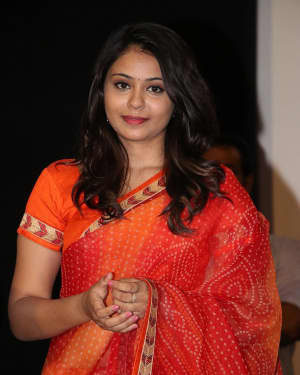 Monikha (Tamil Actress) - Nenjil Thunivirundhal Movie Press Meet Photos | Picture 1539135
