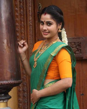 Actress Jismy Stills at Siva Manasula Pushpa Shooting Spot | Picture 1527359