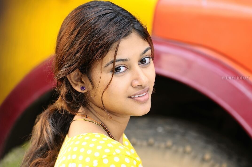 Actress Oviya Helen Photos from Police Rajyam Movie | Picture 1527650