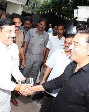 In Pics: Kamal Haasan meets Delhi's CM Arvind Kejriwal | Picture 1529354