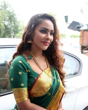 Actress Sri Reddy Press Meet Photos | Picture 1594758