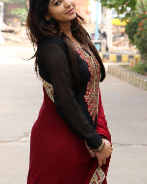 Actress Athulya Ravi at Nagesh Thiraiyarangam Movie Press Meet Photos | Picture 1565075