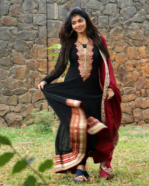 Actress Athulya Ravi at Nagesh Thiraiyarangam Movie Press Meet Photos | Picture 1565053
