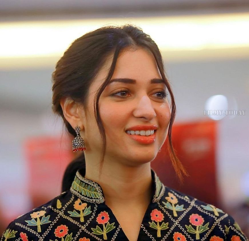 Photos: Tamanna Bhatia At Sketch Promotions in Cochin | Picture 1558154