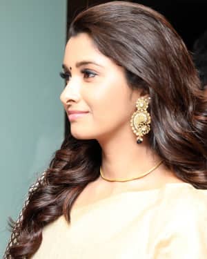 Priya Bhavani Shankar - Kadaikutty Singam Movie Audio Launch Photos | Picture 1585232