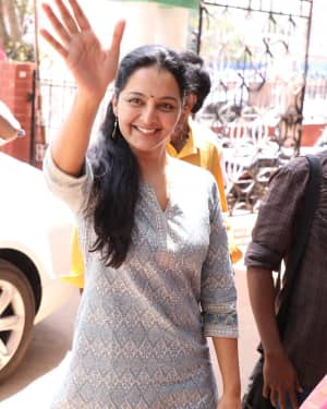 Manju Warrier at Udaharanam Sujatha Movie Success Visit Photos | Picture 1538801