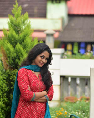 Actress Vinitha Koshy Latest Photoshoot | Picture 1557472