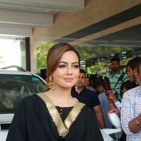 Sana Khan Launches Aakrithi Exibition Photos | Picture 1446473