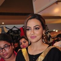Sana Khan Launches Aakrithi Exibition Photos | Picture 1446487