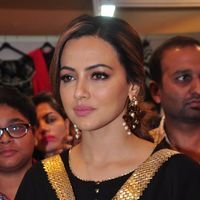 Sana Khan Launches Aakrithi Exibition Photos | Picture 1446483