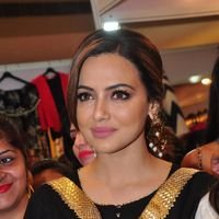 Sana Khan Launches Aakrithi Exibition Photos | Picture 1446491