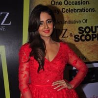 Parul Yadav at South Scope Life Style Awards 2016 Photos | Picture 1448155