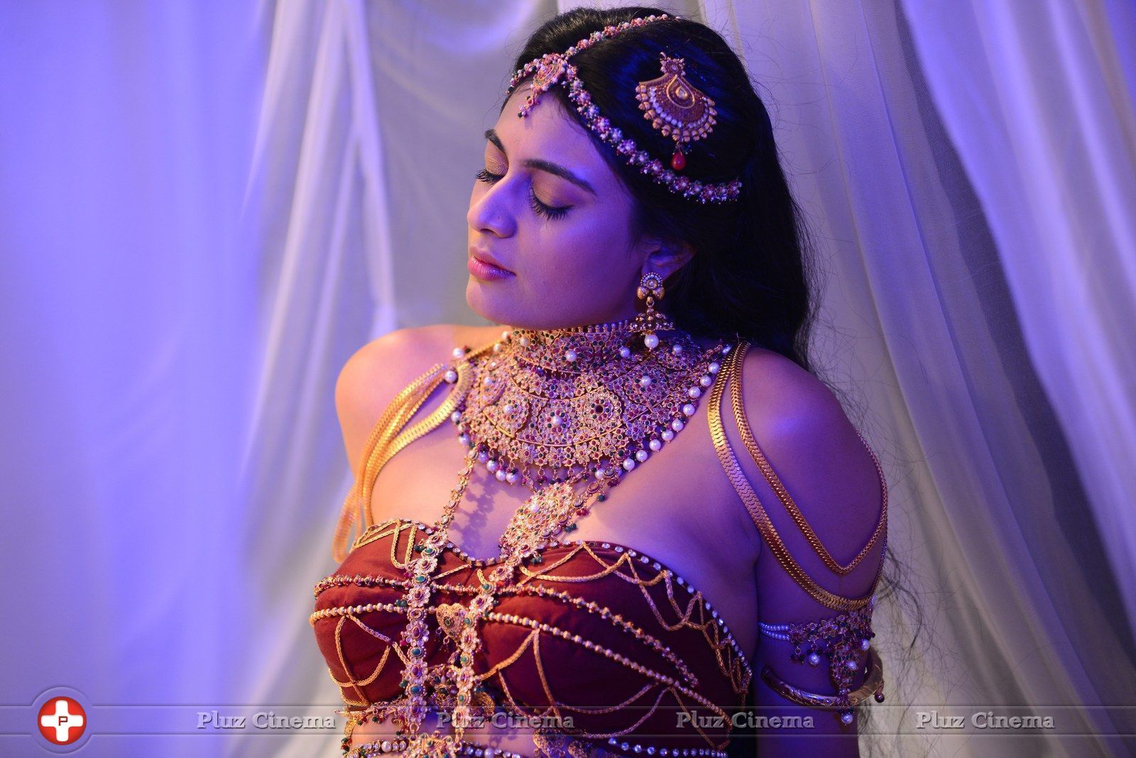 Neha Hinge - Srivalli Movie Photos | Picture 1450317