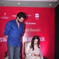 Standing On An Apple Box Book Launch In Hyderabad Photos