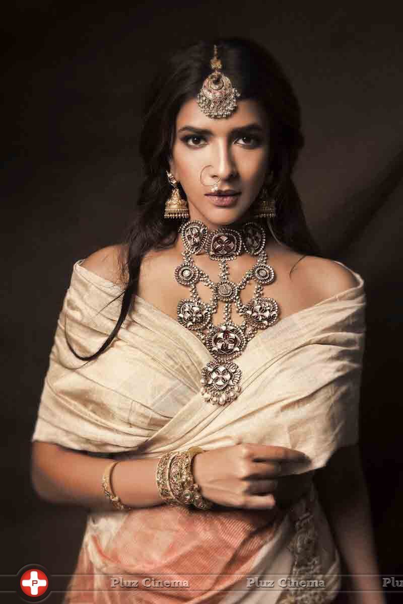 Lakshmi Manchu New PhotoShoot | Picture 1451976