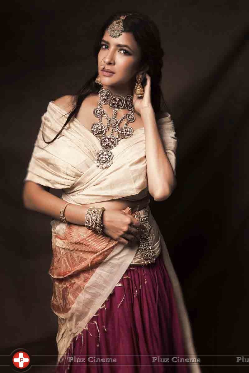 Lakshmi Manchu New PhotoShoot | Picture 1451975