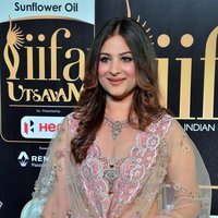 Gowri Munjal Hot at IIFA Utsavam Awards 2017 Photos