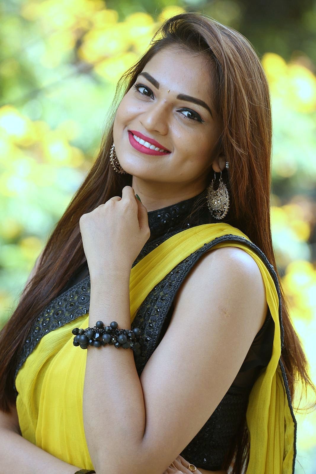 Actress Aswini Hot in Yellow Saree Photos | Picture 1491884