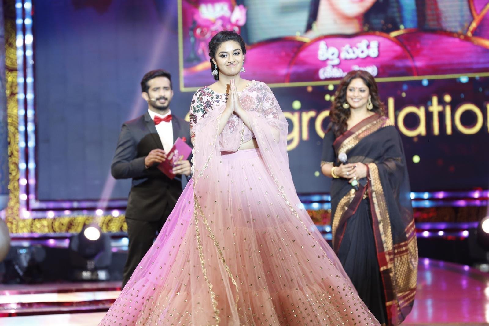 Keerthy Suresh - Zee Telugu Apsara Awards 2017 Function Stills | Picture 1495410
