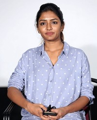 Eesha Rebba at Darshakudu Release Press Meet | Picture 1521235