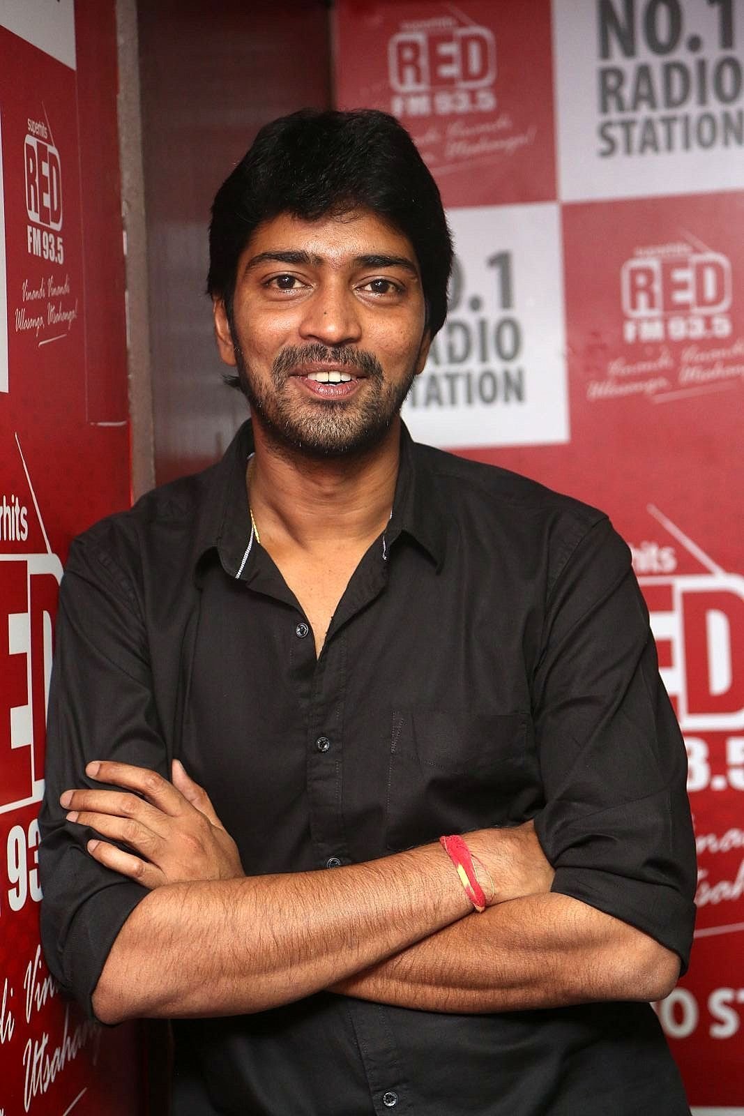 Allari Naresh Stills during Meda Meeda Abbayi Song Launch at Red FM  | Picture 1521953