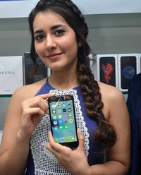 Raashi Khanna launches Big C Mobile Store in Guntur Photos | Picture 1522282