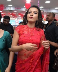 Catherine Tresa Launches B New Mobile Store in Guntur Photos | Picture 1522549