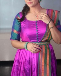 Shilpa Chakravarthy at Arjun Reddy Pre-Release Function Pictures | Picture 1523451