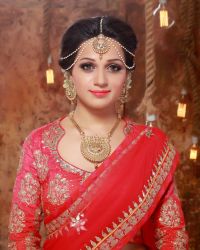 Actress Reshma Rathore in Saree Traditional Photoshoot | Picture 1524339