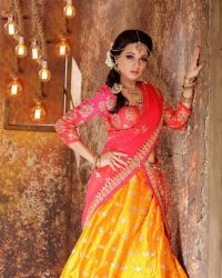 Actress Reshma Rathore in Saree Traditional Photoshoot | Picture 1524345