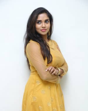 Karunya Chowdary at Seetha Ramuni Kosam First Look Launch Photos | Picture 1549309