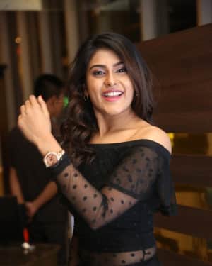Actress Naira Shah at E Ee Premiere Show Photos | Picture 1553136