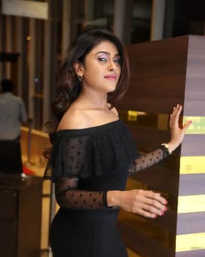Actress Naira Shah at E Ee Premiere Show Photos | Picture 1553126