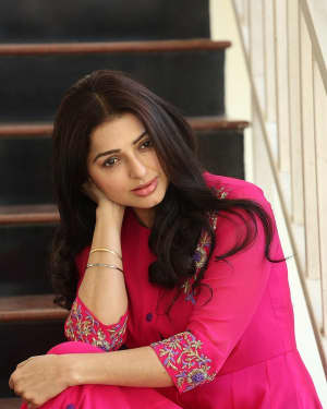 Bhumika Chawla Interview For MCA (Middle Class Abbayi) Photos | Picture 1556001