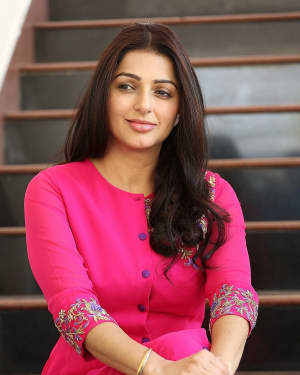 Bhumika Chawla Interview For MCA (Middle Class Abbayi) Photos | Picture 1555962