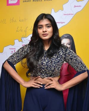 Actress Hebah Patel launches B New Mobile Store at Chirala Photos | Picture 1556556