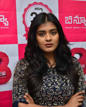 Actress Hebah Patel launches B New Mobile Store at Chirala Photos | Picture 1556583